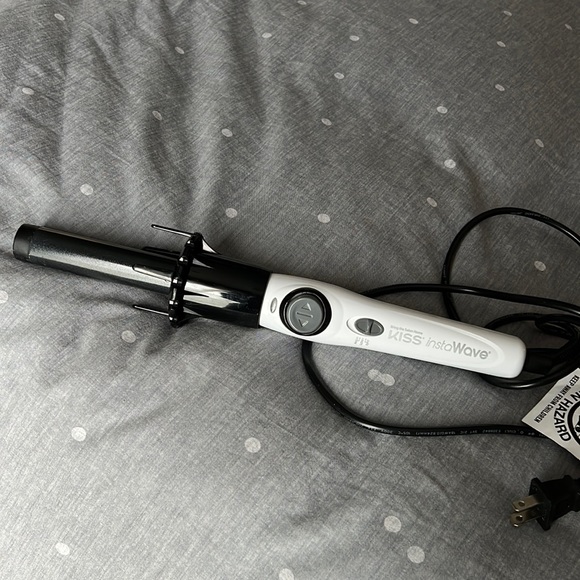 Insta Wave by Kiss hair waver - Picture 1 of 3